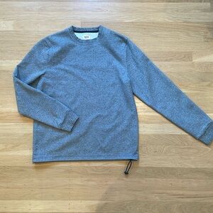 Men’s crewneck grey sweatshirt / thick shirt, size medium